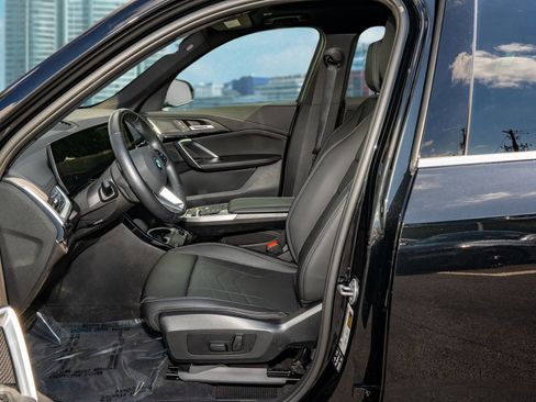 Used 2025 BMW X1 xDrive28i image 16