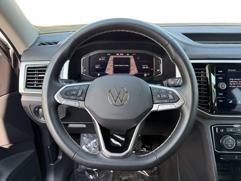 Used 2023 Volkswagen Atlas SEL AWD/4WD image 12
