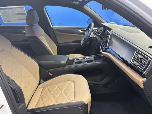 New 2026 Volkswagen Atlas Cross Sport SE image 23