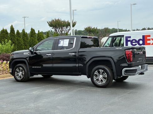 Used 2025 GMC Sierra 1500 SLT AWD/4WD image 10