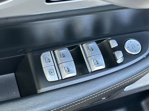 Used 2021 BMW 750i xDrive w/ Executive Package AWD/4WD image 11