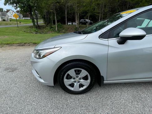 Used 2017 Chevrolet Cruze LS FWD image 2