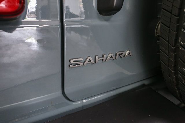 Used 2026 Jeep Wrangler Unlimited Sahara AWD/4WD image 11