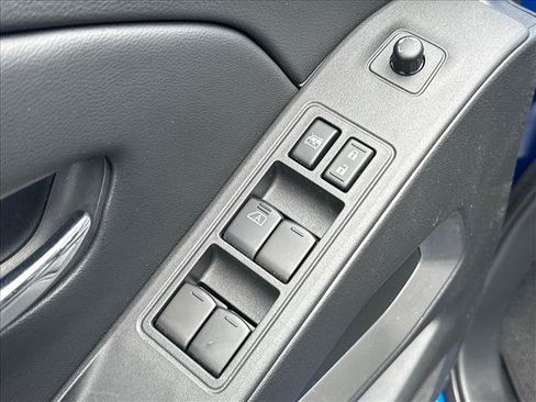 Certified 2025 Nissan Frontier SV RWD image 14