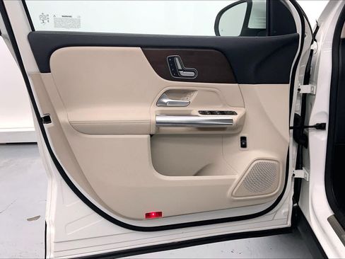 Certified 2022 Mercedes-Benz GLA 250 image 19