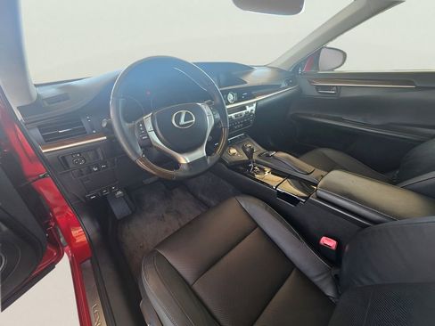 Used 2015 Lexus ES 350 w/ Luxury Package FWD image 37