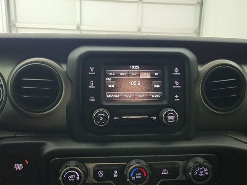 Used 2020 Jeep Gladiator Sport w/ Quick Order Package 24S AWD/4WD image 27