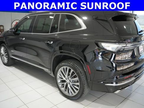 Used 2025 Buick Enclave Avenir w/ Trailering Package, 5000 lbs. AWD/4WD image 4