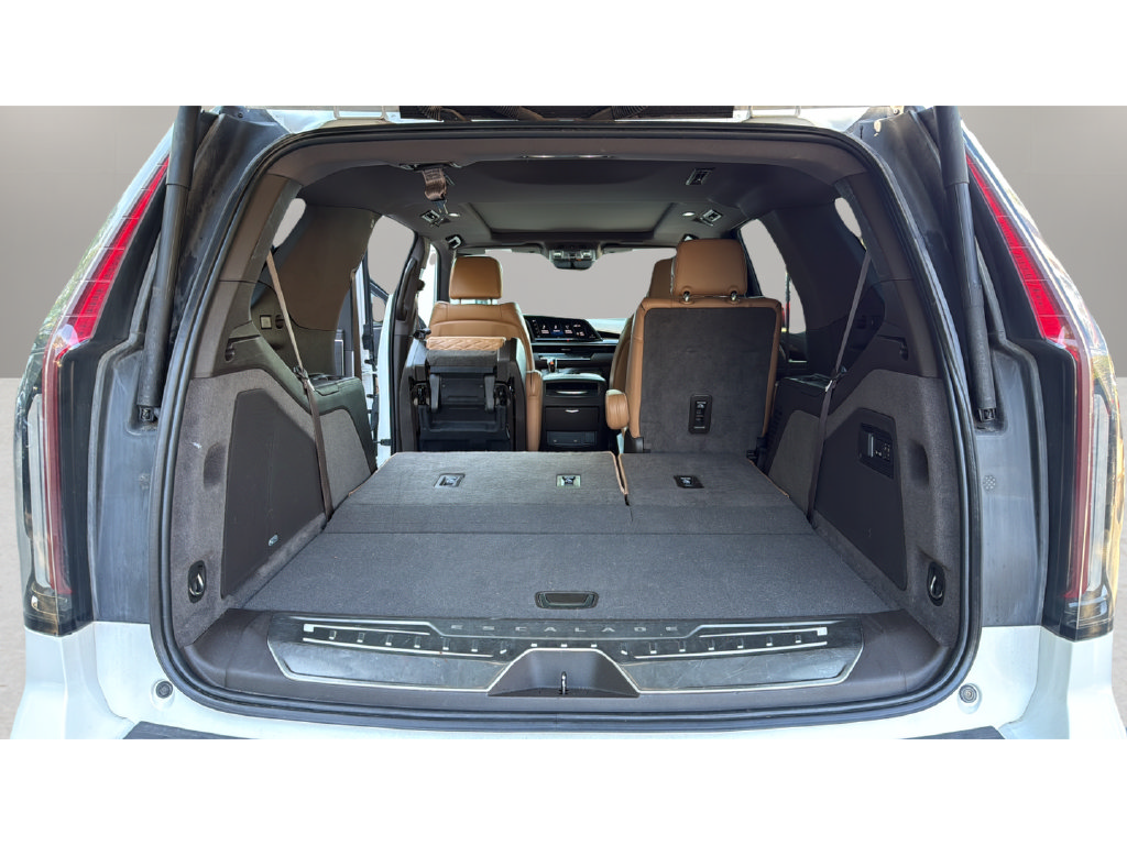 Used 2021 Cadillac Escalade Sport AWD/4WD image 29