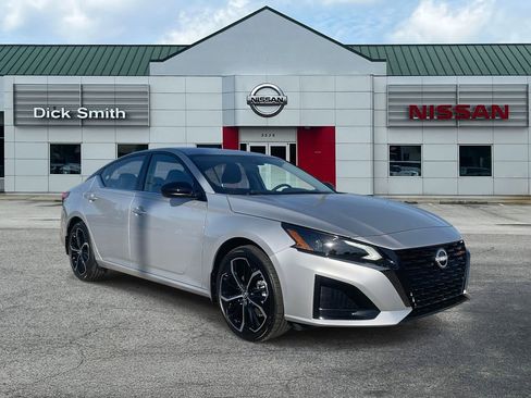 New 2025 Nissan Altima 2.5 SR image 1