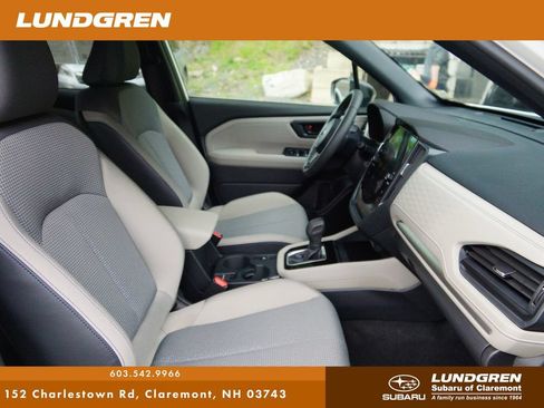 Certified 2025 Subaru Forester Premium AWD/4WD image 8