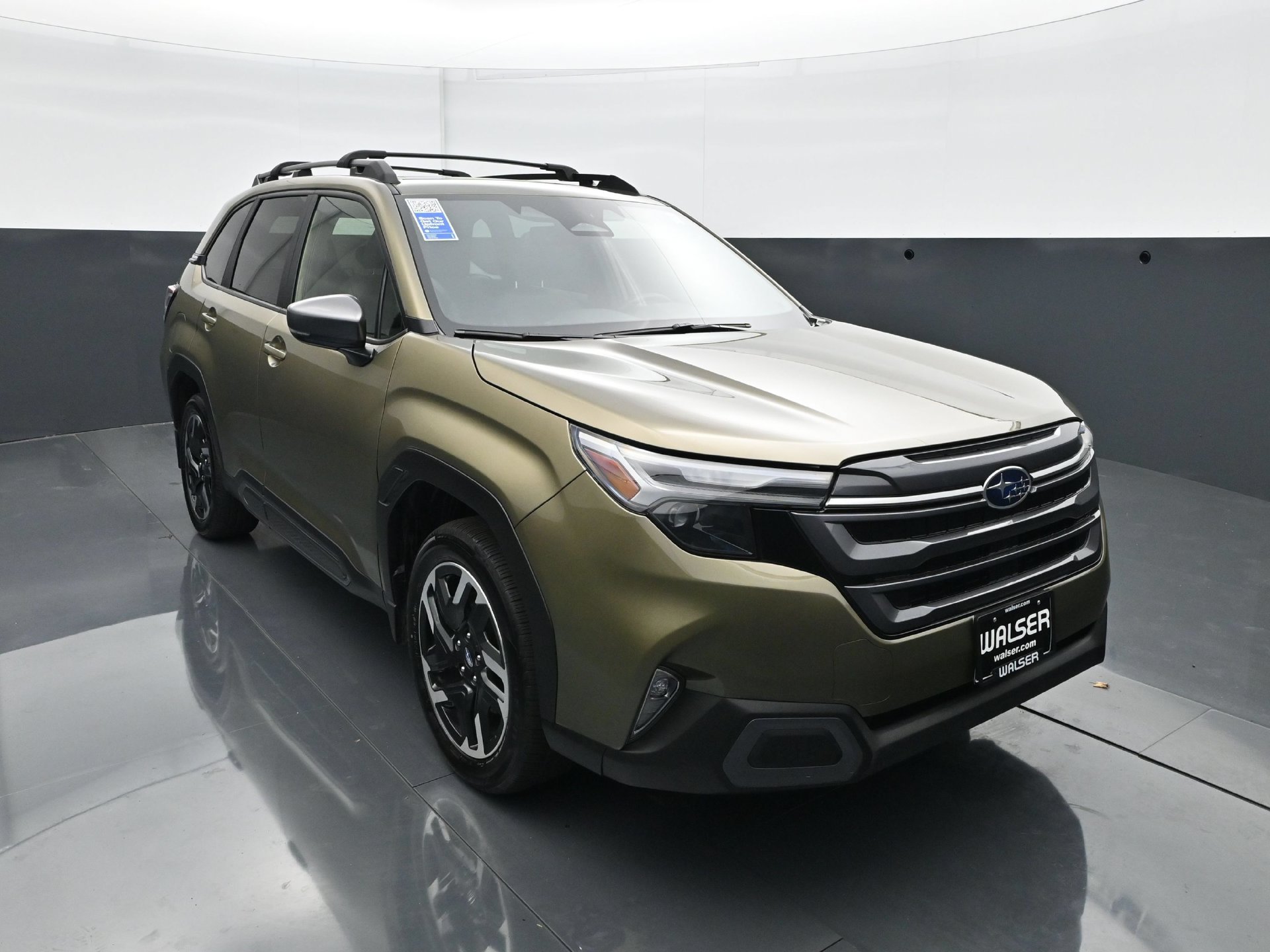 Used 2025 Subaru Forester Limited AWD/4WD image 11