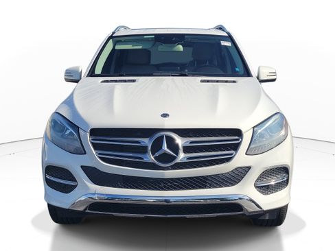 Used 2017 Mercedes-Benz GLE 350 image 2