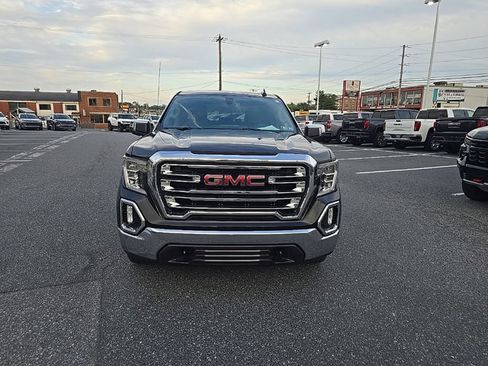 Used 2020 GMC Sierra 1500 SLT w/ X31 Off-Road Package AWD/4WD image 2