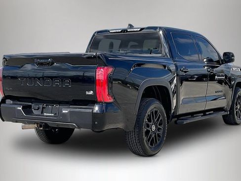 Used 2024 Toyota Tundra Limited AWD/4WD image 5
