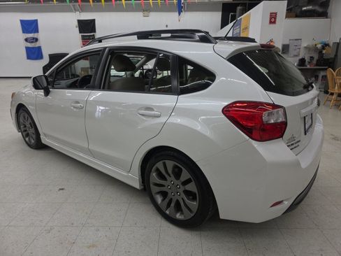 Used 2014 Subaru Impreza 2.0i Sport Premium AWD/4WD image 4