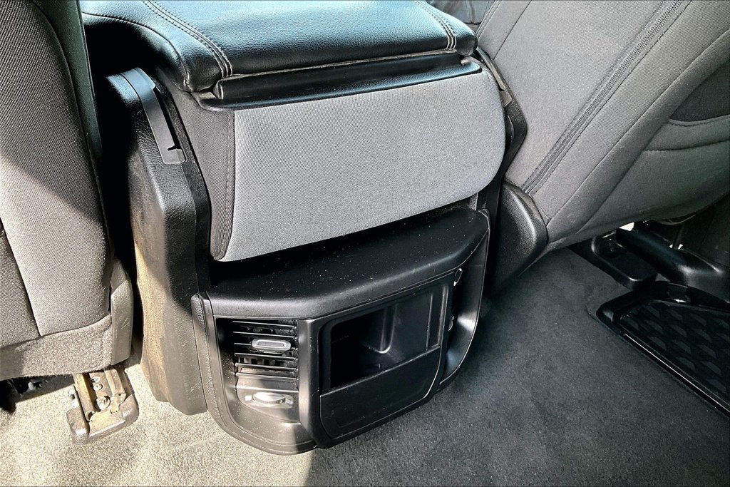 Used 2024 RAM 1500 Big Horn AWD/4WD image 32