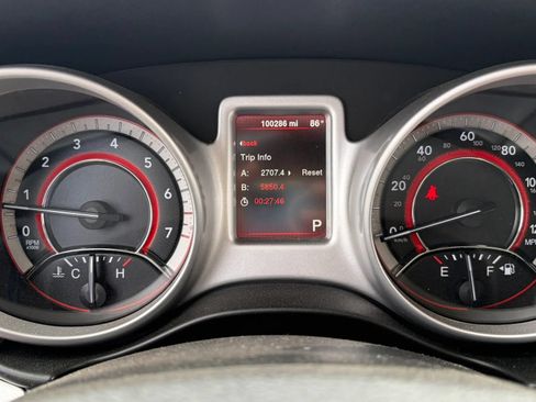 Used 2016 Dodge Journey SE w/ Flexible Seating Group FWD image 9
