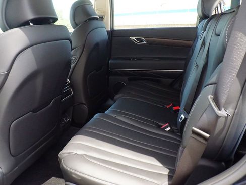 New 2025 Genesis GV80 2.5T Select image 18