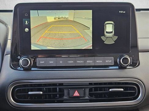 Used 2022 Hyundai Kona Limited image 14