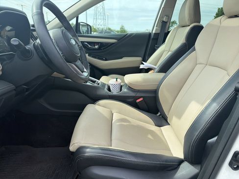 Certified 2025 Subaru Outback Limited AWD/4WD image 18