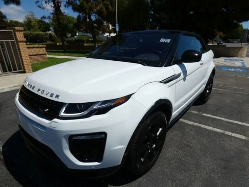 Used 2018 Land Rover Range Rover Evoque SE Dynamic image 66