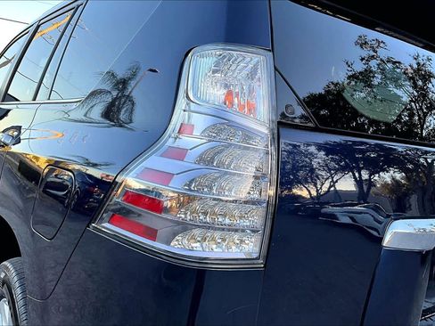 Used 2019 Lexus GX 460 Premium image 29