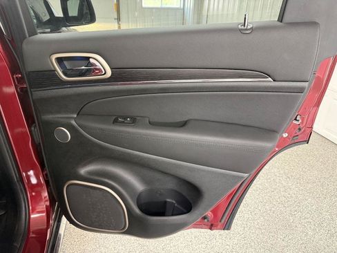 Used 2014 Jeep Grand Cherokee Summit AWD/4WD image 35
