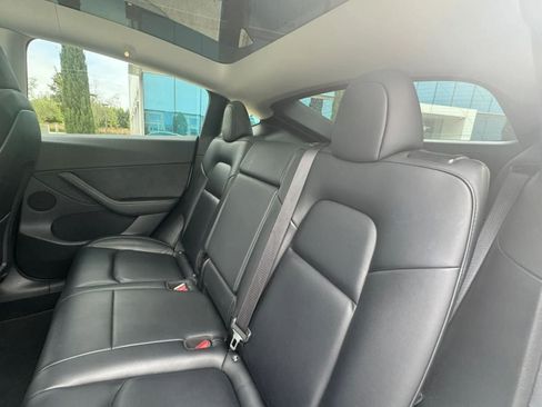 Used 2023 Tesla Model Y Long Range AWD/4WD image 12
