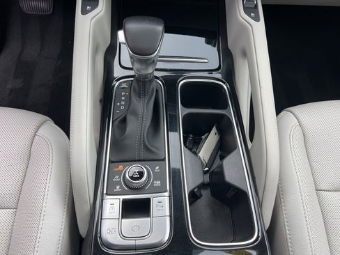 Certified 2021 Kia Telluride EX w/ EX Premium Package image 18