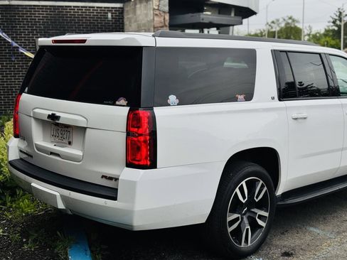 Used 2020 Chevrolet Suburban LT AWD/4WD image 5