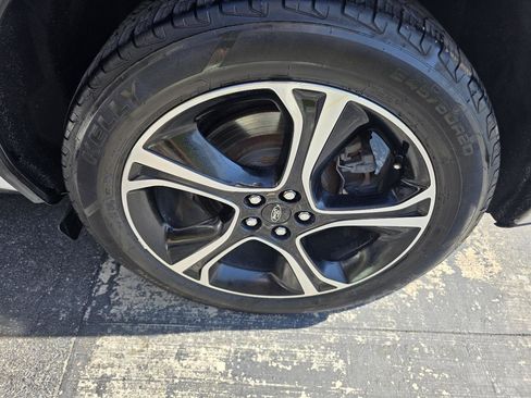 Used 2019 Ford Edge ST w/ Cold Weather Package image 20