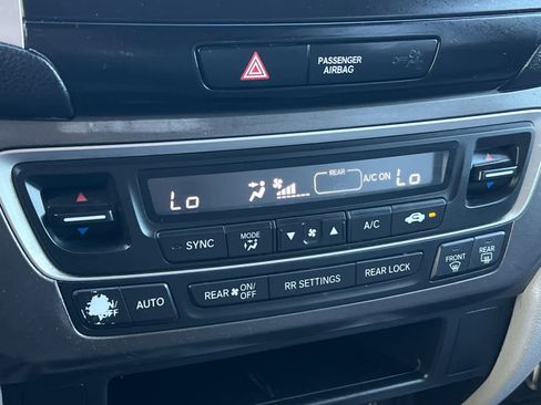 Used 2017 Honda Pilot EX image 21