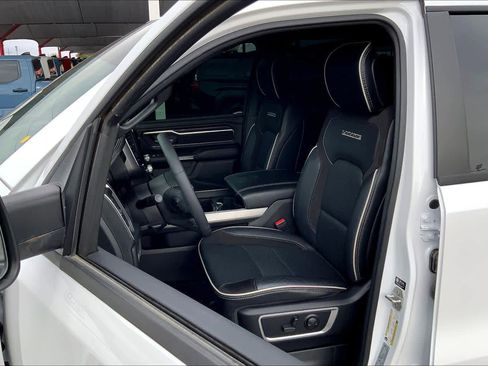 Used 2025 RAM 1500 Laramie w/ Bed Utility Group AWD/4WD image 8