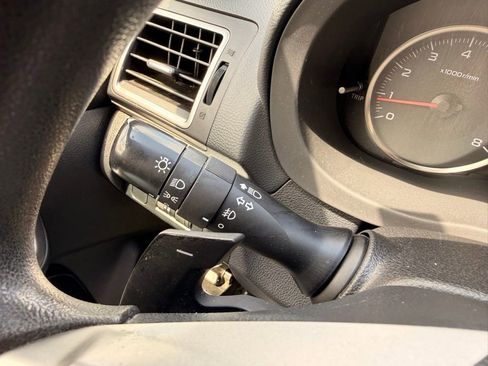 Used 2015 Subaru Crosstrek 2.0i Premium AWD/4WD image 13