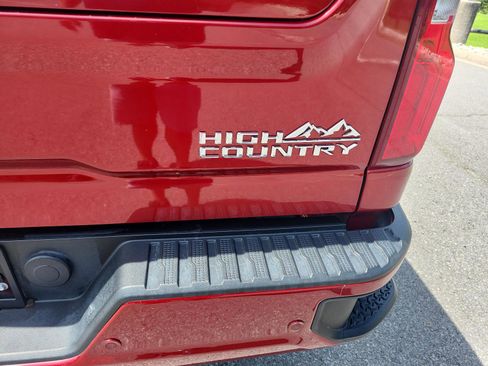Used 2022 Chevrolet Silverado 2500 High Country w/ Safety Package II AWD/4WD image 5