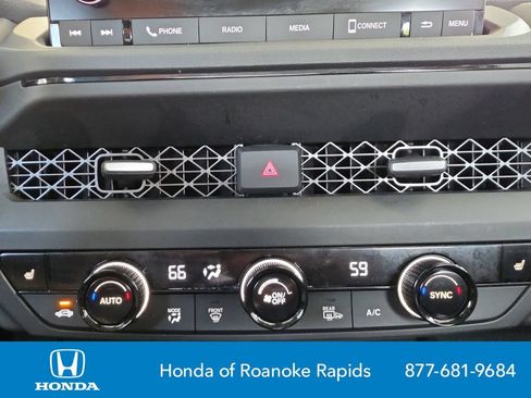 Used 2025 Honda Accord SE image 31