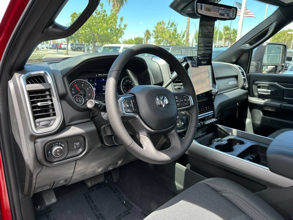 New 2026 RAM 3500 Big Horn AWD/4WD image 18