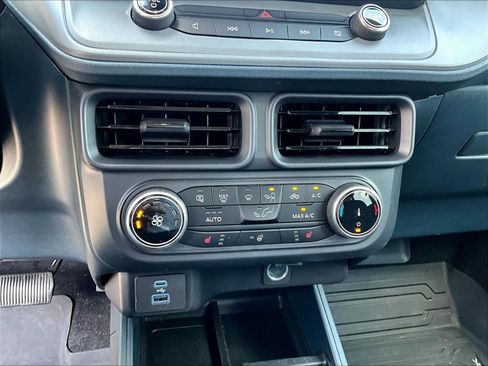Used 2024 Ford Maverick XLT w/ XLT Luxury Package AWD/4WD image 16