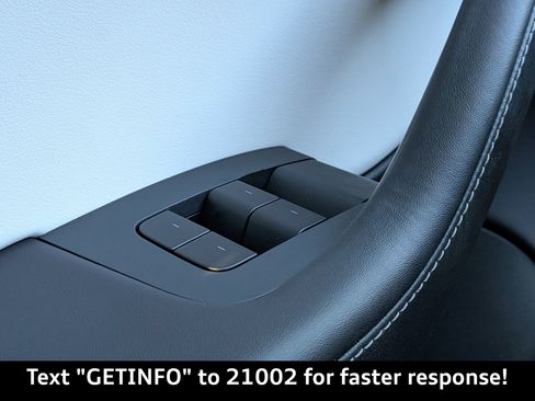 Used 2021 Tesla Model 3 Performance image 29