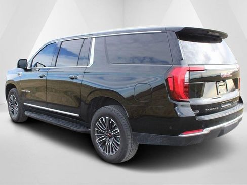 Used 2025 GMC Yukon XL Elevation image 5