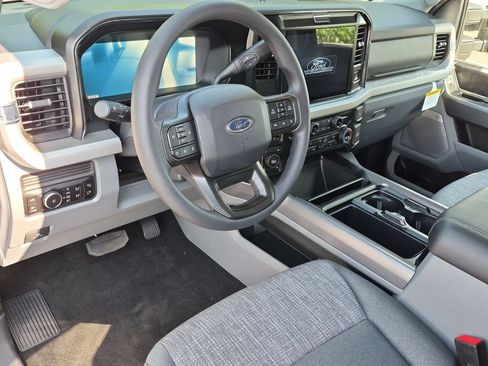 New 2026 Ford F250 XLT w/ XLT Premium Package AWD/4WD image 10