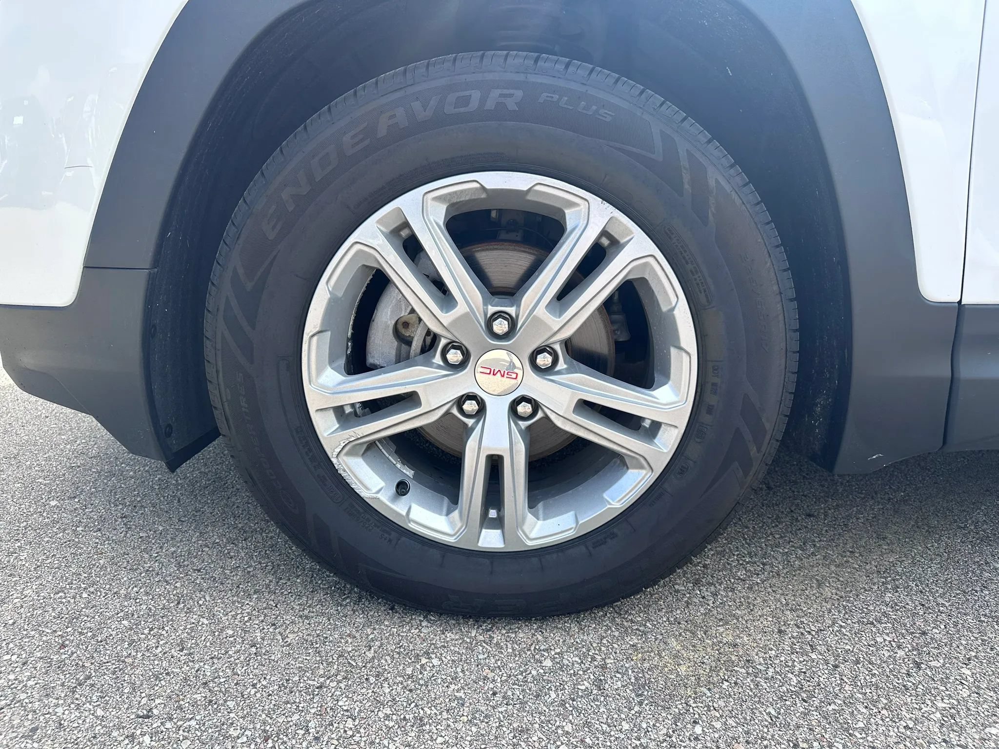 Used 2023 GMC Terrain SLE w/ LPO, Floor Liner Package FWD image 19