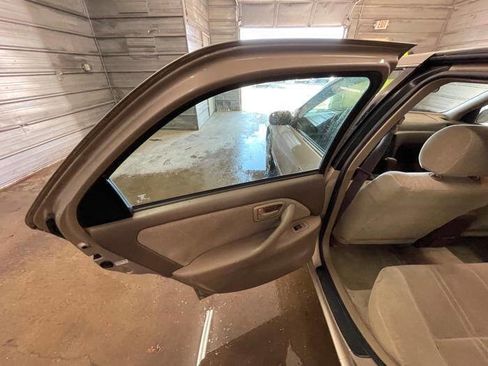 Used 2001 Toyota Camry CE image 24