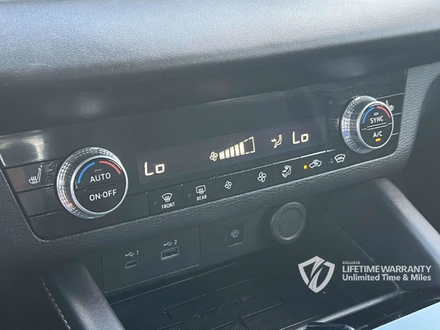 Used 2024 Mitsubishi Outlander SE Black Edition AWD/4WD image 39