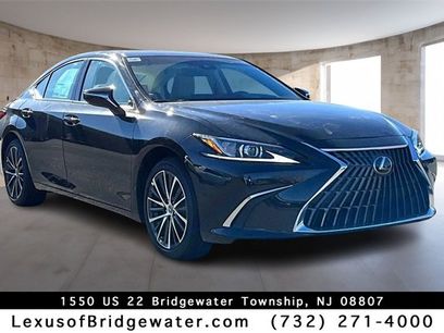 New 2025 Lexus ES 350 w/ Premium Package