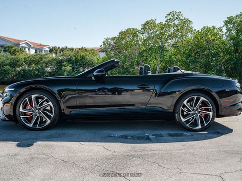 Used 2025 Bentley Continental GT Speed image 3