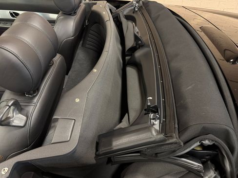 Used 2002 Ford Thunderbird image 32