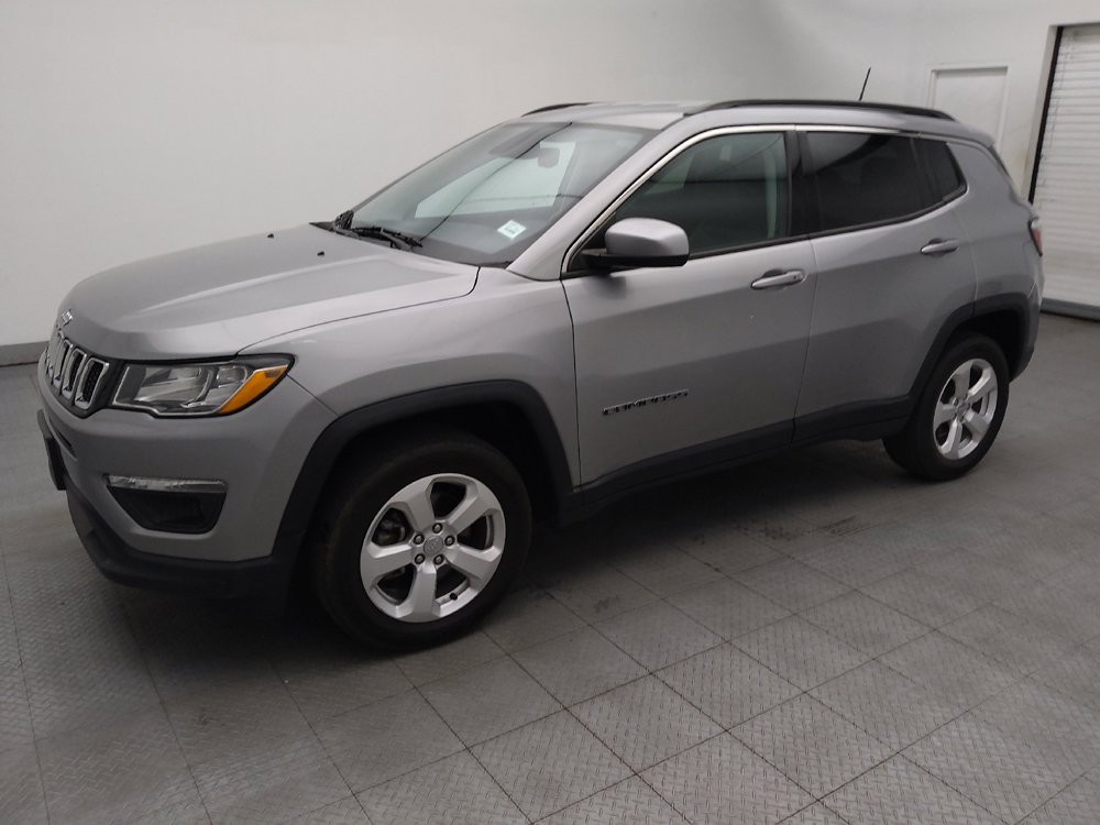 Used 2019 Jeep Compass Latitude AWD/4WD image 2