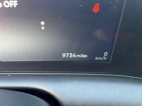 Certified 2025 Nissan Ariya ENGAGE+ image 3